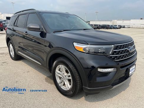 Used 2021 Ford Explorer XLT w/ Equipment Group 202A AWD/4WD image 7