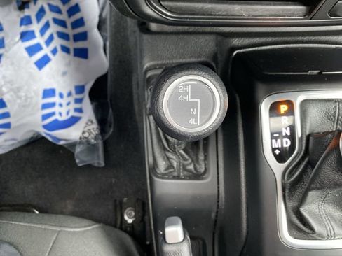 Used 2020 Jeep Gladiator Sport w/ Quick Order Package 24S image 19