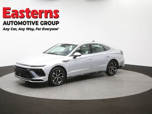 Used 2025 Hyundai Sonata SEL FWD image 57