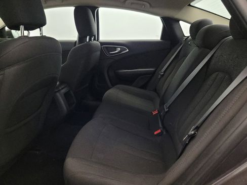 Used 2015 Chrysler 200 Limited FWD image 18