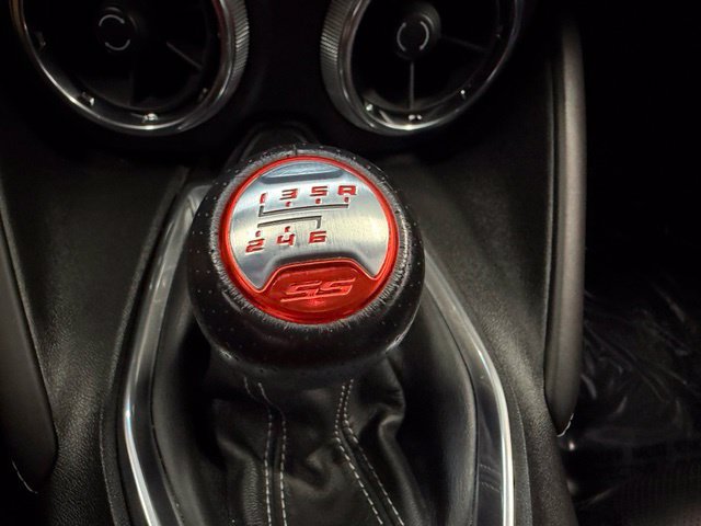 Used 2018 Chevrolet Camaro SS RWD image 26