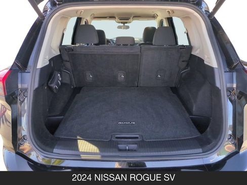 Used 2024 Nissan Rogue SV FWD image 24