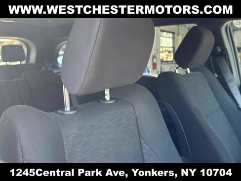 Used 2025 Dodge Durango GT RWD image 17