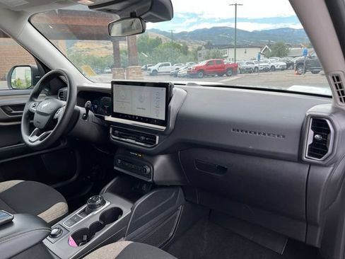 Used 2025 Ford Bronco Sport Big Bend AWD/4WD image 23