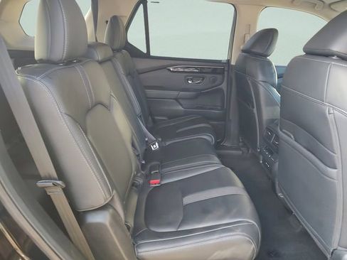 Used 2025 Honda Pilot EX-L image 33