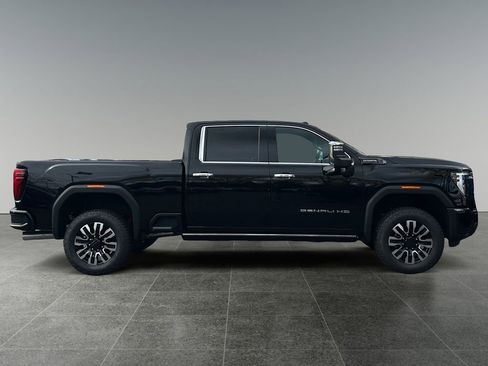 New 2025 GMC Sierra 2500 Denali Ultimate w/ Max Trailering Package image 8