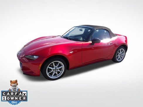 Used 2016 MAZDA MX-5 Miata Sport RWD image 8