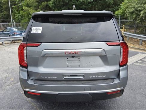 Used 2023 GMC Yukon Denali RWD image 8