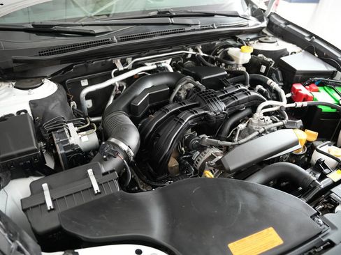 Used 2020 Subaru Outback Limited image 62