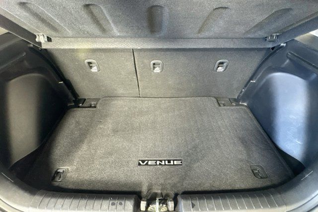Used 2020 Hyundai Venue SE FWD image 23