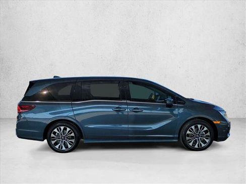 Certified 2026 Honda Odyssey Elite image 4