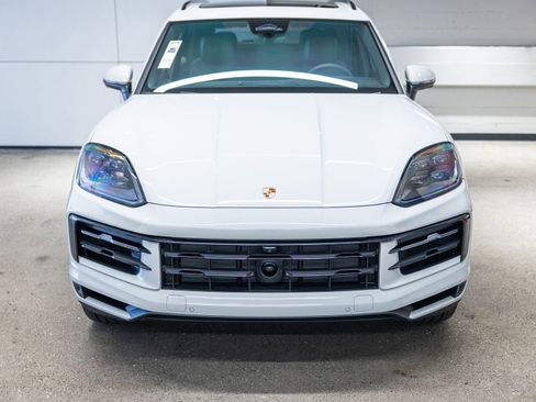 New 2026 Porsche Cayenne AWD/4WD image 8
