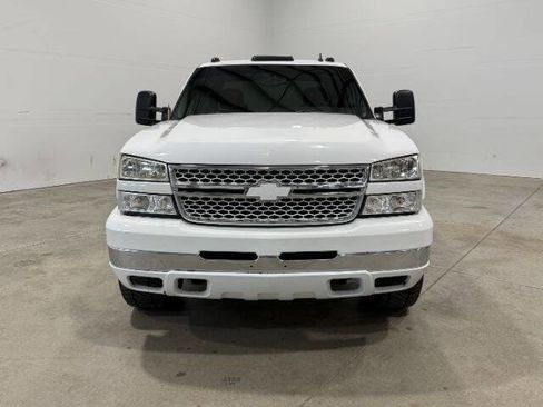 Used 2007 Chevrolet Silverado 3500 LT w/ Heavy-Duty Power Package image 3