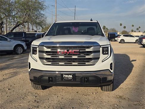 New 2026 GMC Sierra 1500 SLE image 2