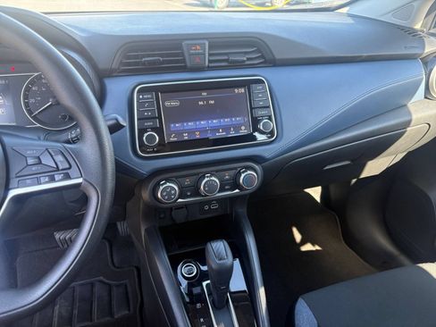 Used 2025 Nissan Versa SV FWD image 17