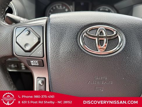 Used 2018 Toyota Tacoma TRD Sport w/ Technology Package AWD/4WD image 22