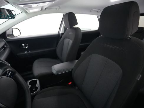 Used 2024 Hyundai Ioniq 5 SEL RWD image 4