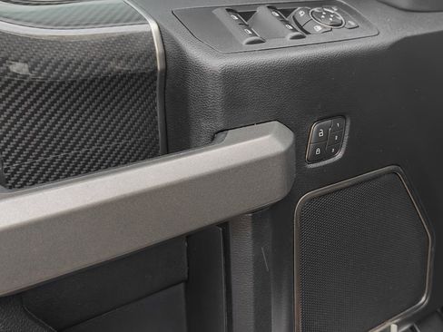 Used 2017 Ford F150 Raptor w/ Equipment Group 802A Luxury image 17