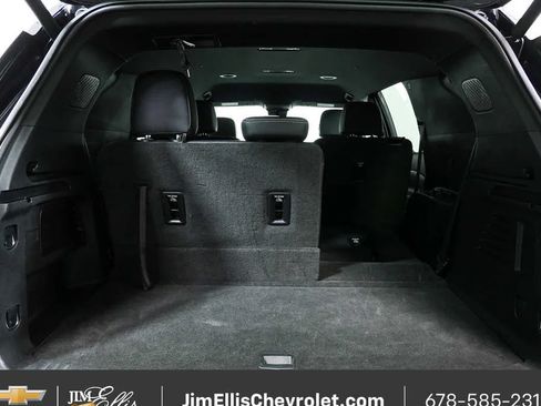Certified 2025 Chevrolet Traverse LT FWD image 26