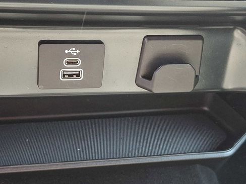 Certified 2025 Ford F150 XLT AWD/4WD image 23