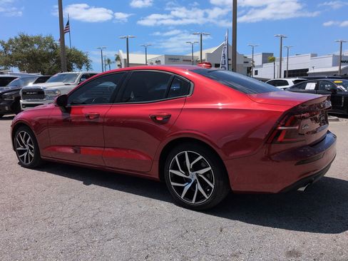 Used 2019 Volvo S60 T5 Momentum FWD image 7