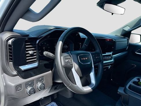 Used 2024 GMC Sierra 1500 Elevation AWD/4WD image 10
