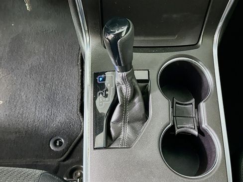 Used 2017 Toyota Camry LE image 23