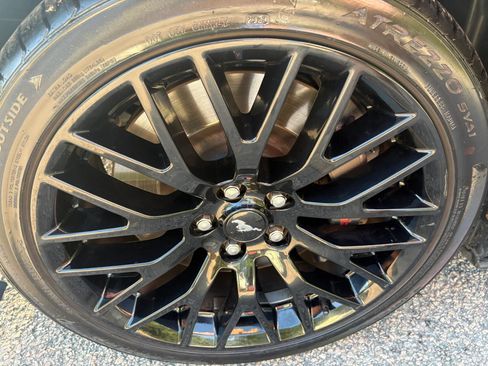 Used 2019 Ford Mustang GT Premium w/ GT Performance Package RWD image 38