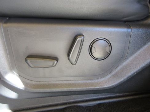 Certified 2024 Ford Expedition Max XLT image 12