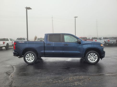 Used 2021 Chevrolet Silverado 1500 Custom image 2