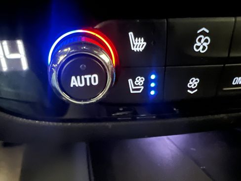 Used 2024 Buick Enclave Premium image 47