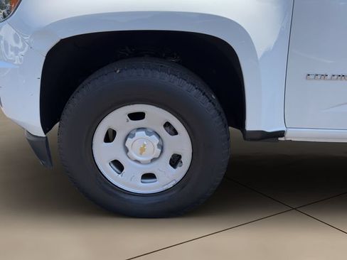 Used 2017 Chevrolet Colorado W/T AWD/4WD image 34