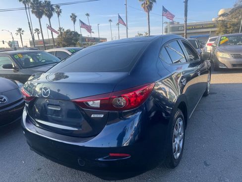 Used 2015 MAZDA MAZDA3 i Sport image 6