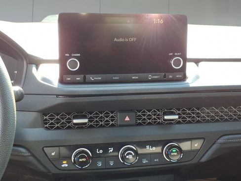 Used 2023 Honda Accord EX image 17