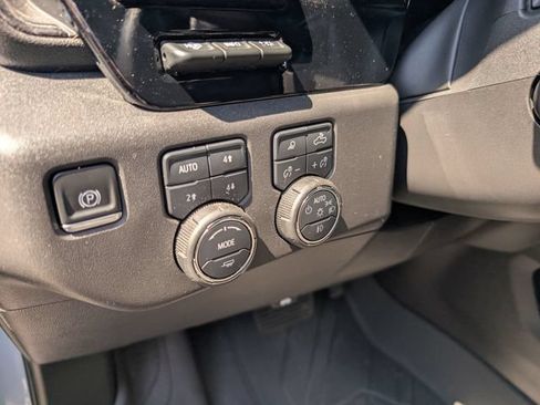 Used 2025 Chevrolet Silverado 1500 ZR2 w/ Technology Package AWD/4WD image 17