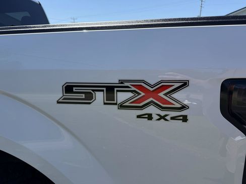 Used 2017 Ford F150 XL w/ Equipment Group 101A Mid AWD/4WD image 14