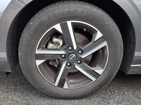 Used 2024 Nissan Sentra SV FWD image 4