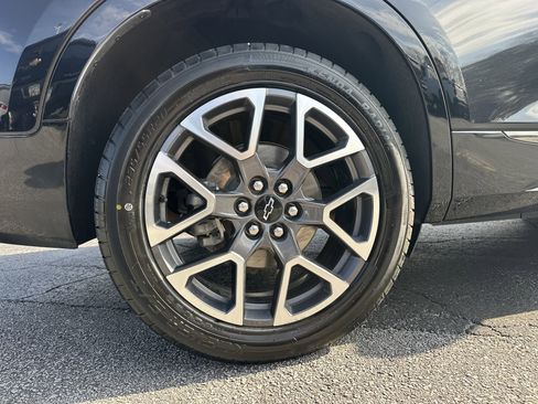 Certified 2023 Chevrolet Blazer RS w/ Driver Confidence II Package image 18