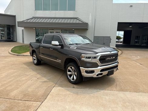 Used 2022 RAM 1500 Limited AWD/4WD image 1