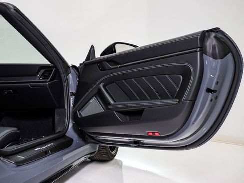 Certified 2026 Porsche 911 Targa 4 GTS image 18