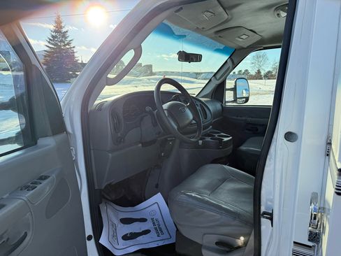 Used 2008 Ford E-350 and Econoline 350 Super Duty image 20