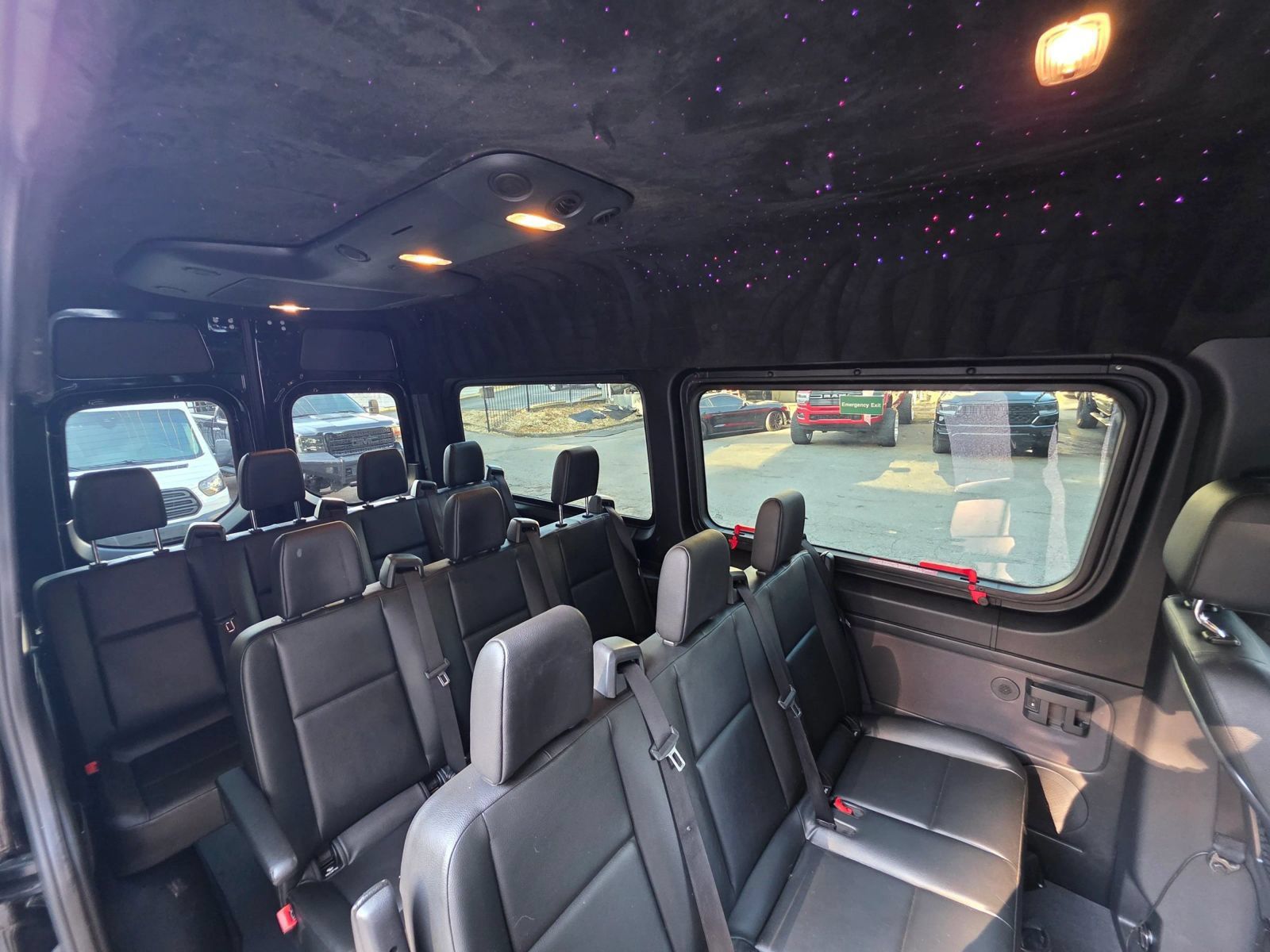 Used 2019 Mercedes-Benz Sprinter 2500 w/ Driver Convenience Package image 27