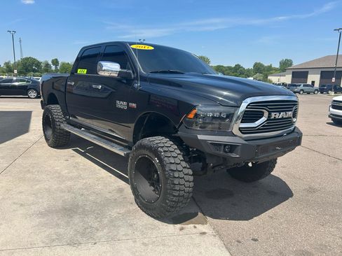 Used 2017 RAM 1500 Limited AWD/4WD image 3