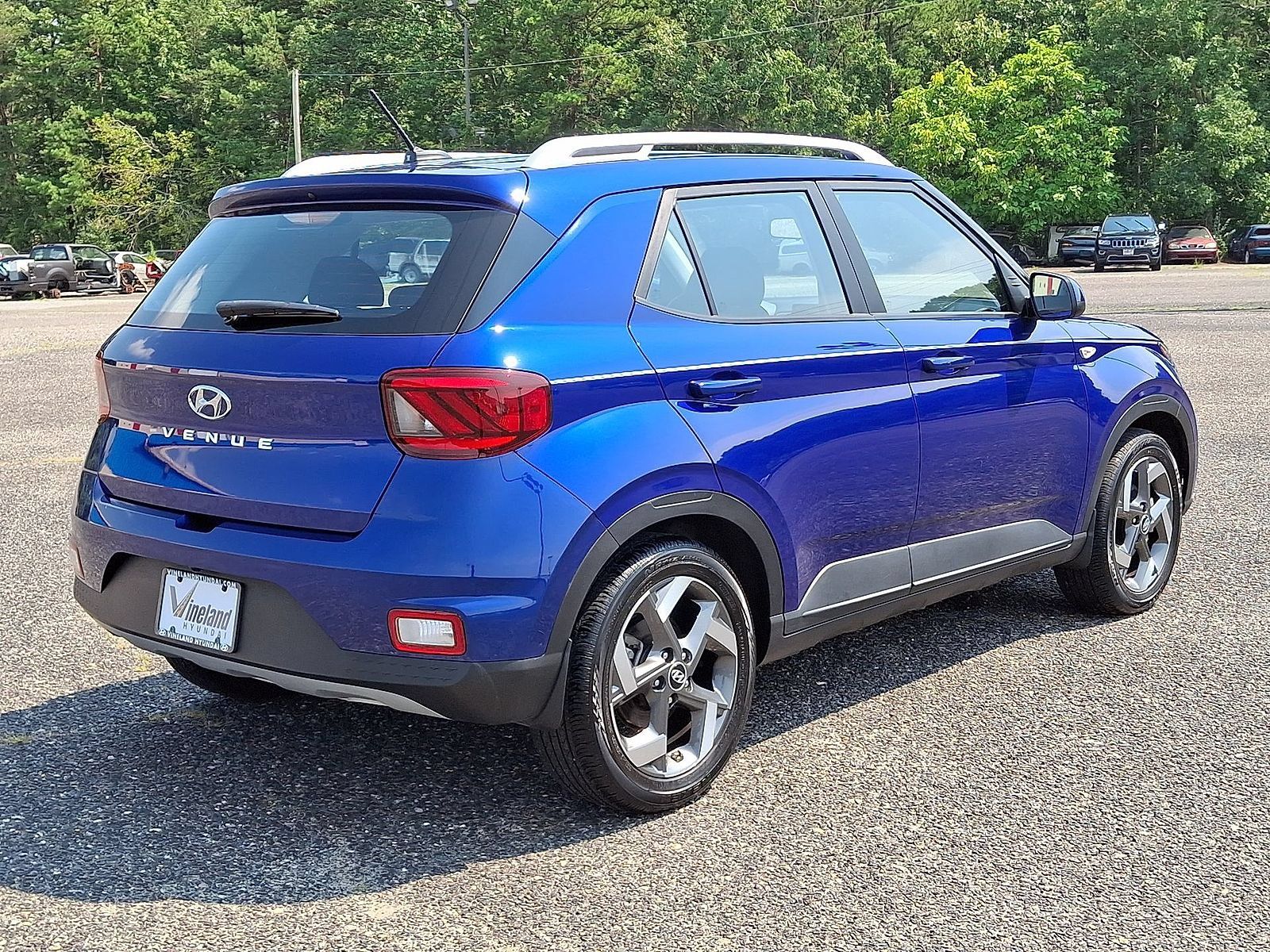 Certified 2024 Hyundai Venue SEL FWD image 30