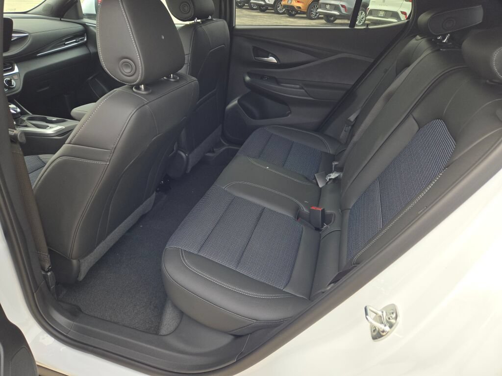 New 2026 Buick Envista Preferred w/ Convenience I Package FWD image 19