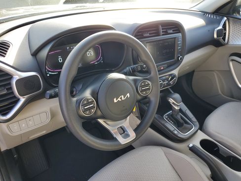 Certified 2024 Kia Soul LX image 22