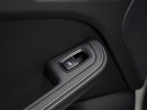 New 2026 Porsche Macan S image 16