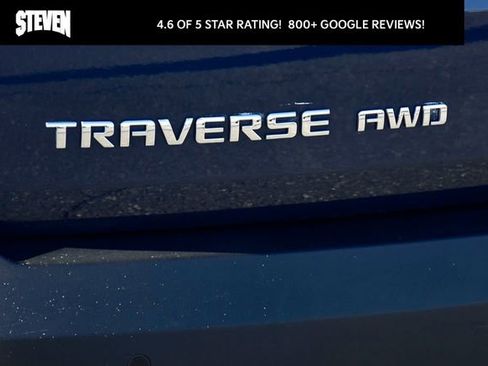 Used 2023 Chevrolet Traverse LT image 11