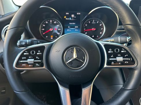 Used 2022 Mercedes-Benz GLC 300 image 22