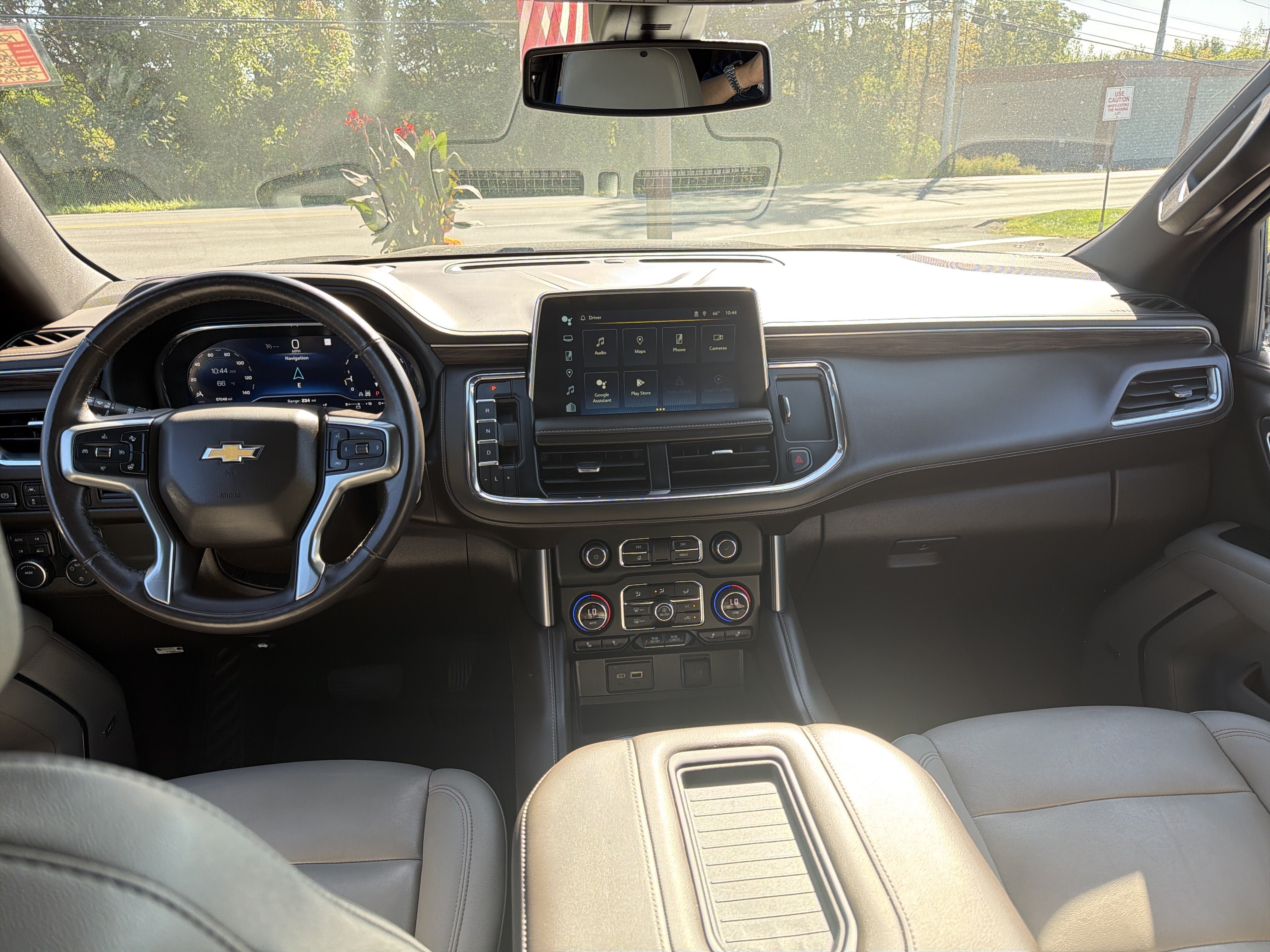 Used 2022 Chevrolet Tahoe LT w/ LT Signature Plus Package AWD/4WD image 11